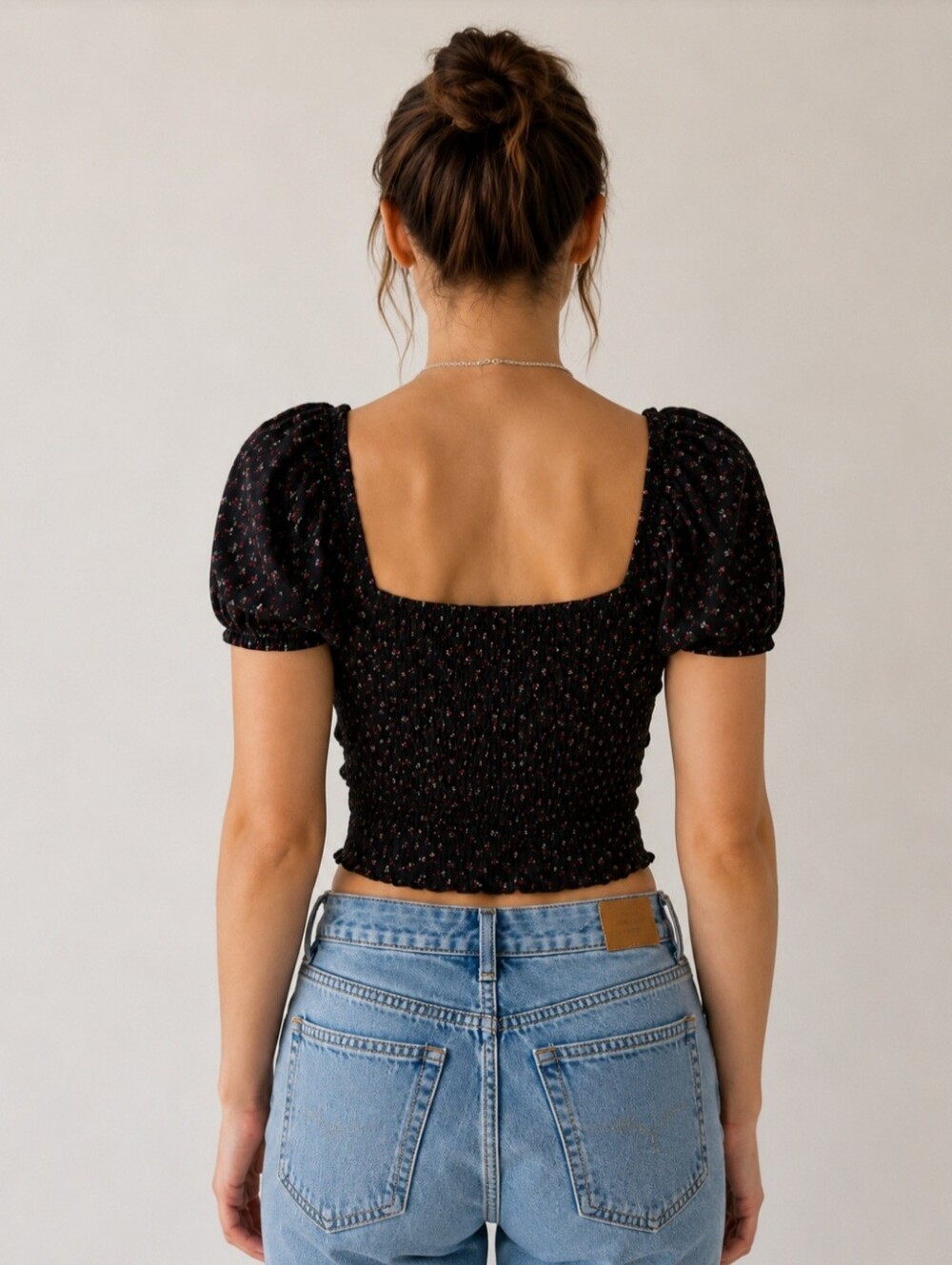 Urban Outfitters Strawberry Puff Sleeve Crop Top - Picture 2 of 7